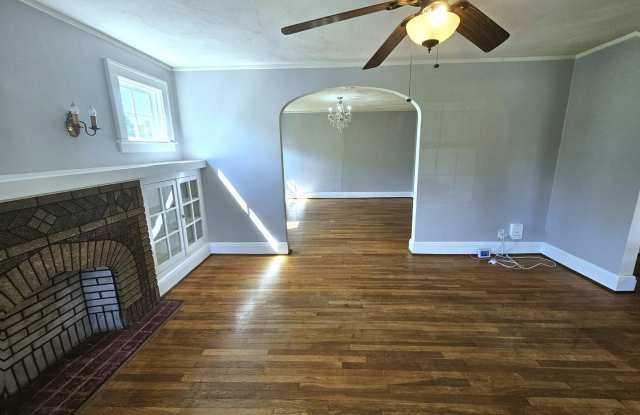 Charming 3-Bedroom Norfolk Home with Classic Character, Hardwood Floors & a Fenced Backyard Gallery 4