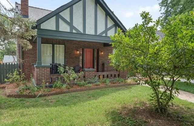 1002 Fairwin Ave photos photos