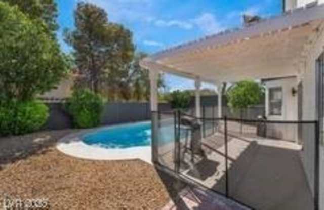 909 Greystone Drive photos photos