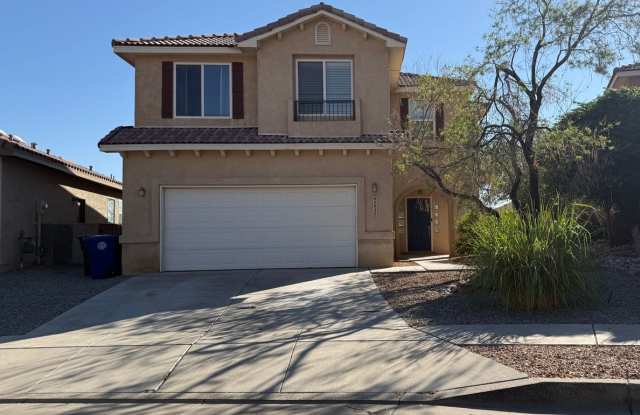 Spacious 4 Br, 2.5 Ba with 2 living areas, loft, kitchen appliances, 2 car garage. photos photos