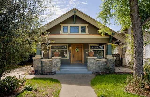 Charming Jefferson Park Craftsman with Private Yard & Tasteful Upgrades! photos photos