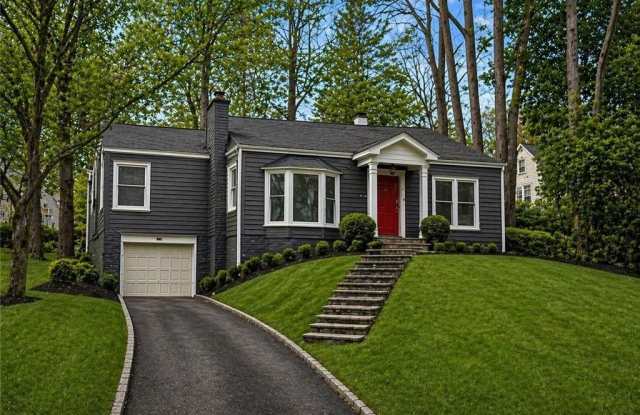 2836 Alpine Road NE photos photos