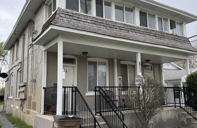 735 West 400 North - 3 photos photos