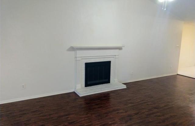 2617 Bennington Court Gallery 2
