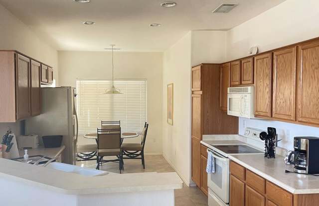 16344 W CRATER Lane Gallery 4