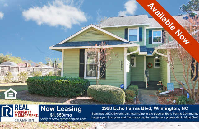 Spacious End Unit Townhome with Private Decks on Two Levels photos photos