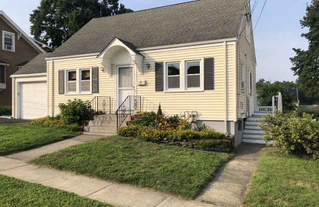 19 Pauline Avenue - 19 Pauline Avenue, West Haven, CT 06516
