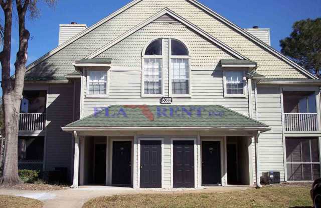 2/1 condo in Orlando - 6088 Westgate Drive, Orlando, FL 32835