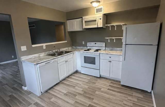 10303 Torrington Rd photos photos