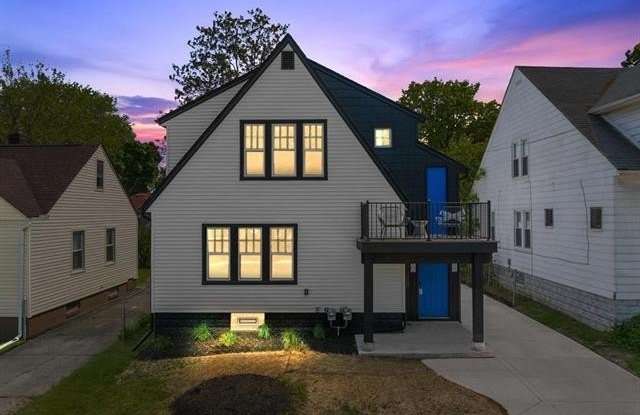 310 E HARRY Avenue Gallery 4