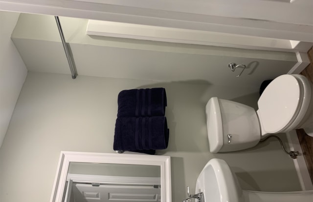 3945 Berkley Dr - B Gallery 4