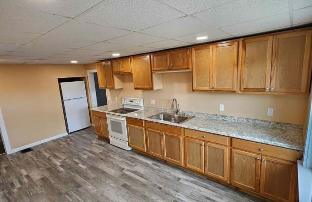 833 N Valley Ave - 833 North Valley Avenue, Olyphant, PA 18447