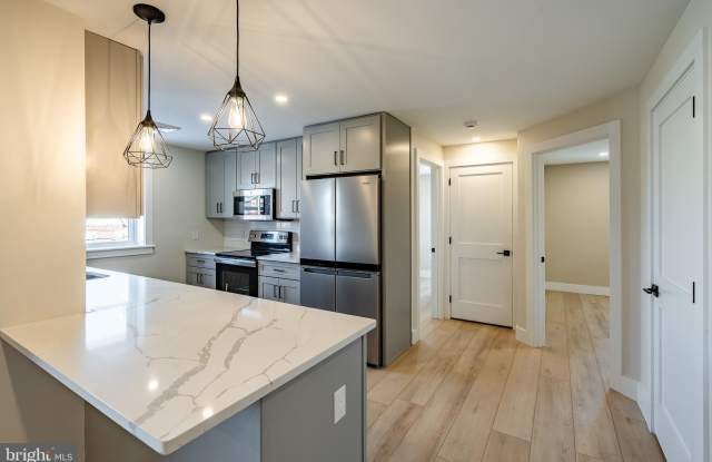 530 WASHINGTON AVENUE - 530 Washington Avenue, Phoenixville, PA 19460