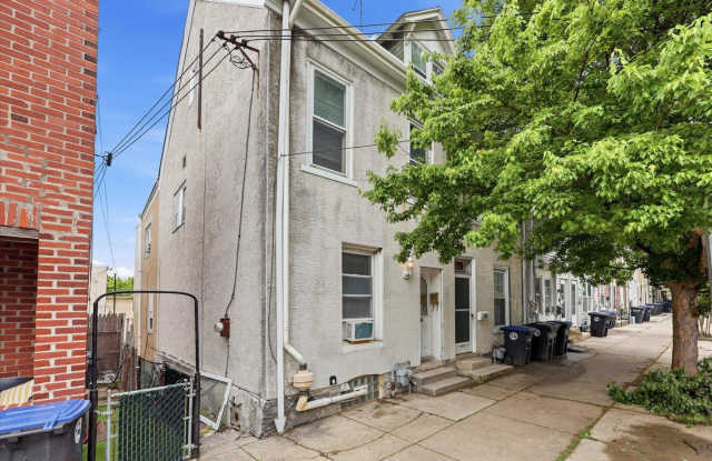 104 MAPLE Street photos photos