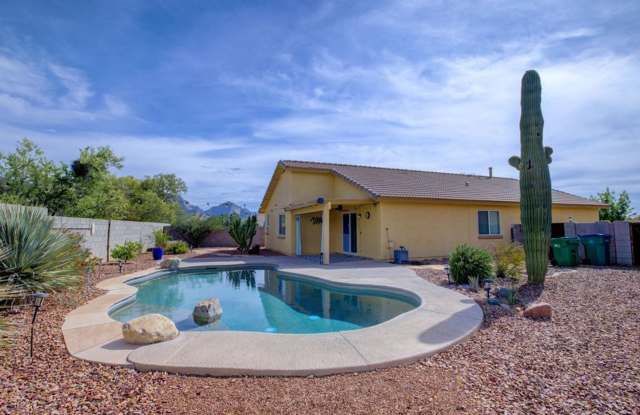 Spacious 4-Bedroom Home with Private Pool & Large Enclosed Backyard! photos photos