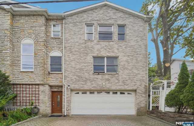 764 Jefferson Avenue C0764 photos photos