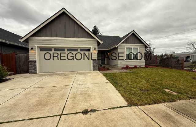 4 bedroom 2 bath 1650 sqft Springfield home - 1191 South 46th Street, Springfield, OR 97478