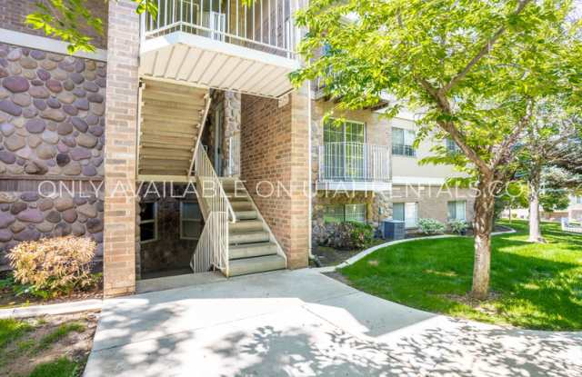 1214 W 1380 N photos photos