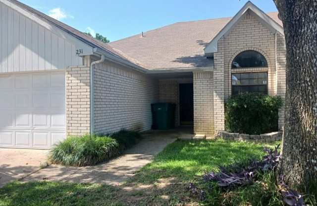 231 HIGH POINTE Lane - 231 High Pointe Lane, Cedar Hill, TX 75104