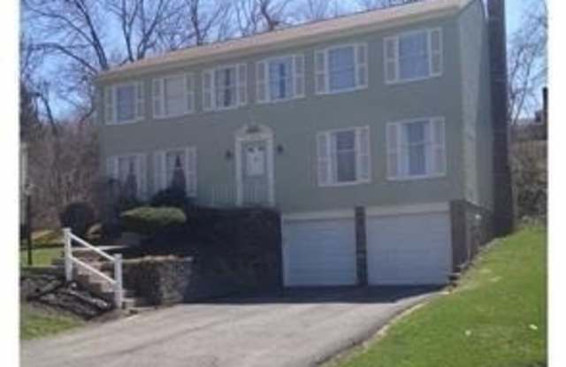 1293 Manor Dr - 1293 Manor Drive, Upper St. Clair, PA 15241