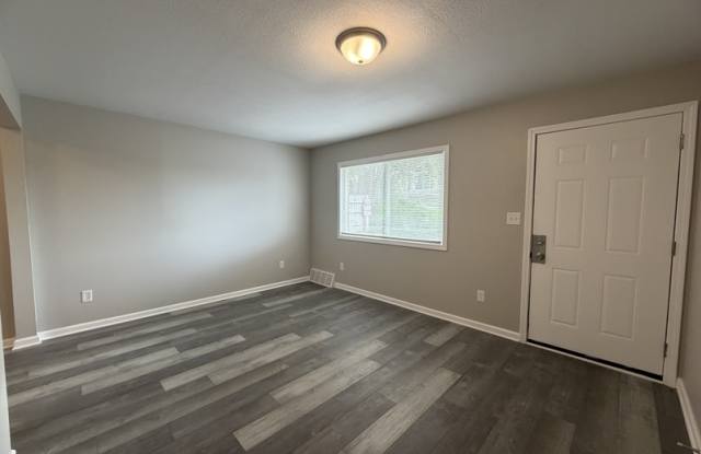 611 Ewing Avenue photos photos