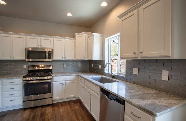 5639 Majestic Drive Gallery 3