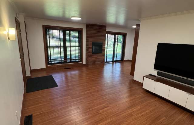 1159 Appleseed Ln Gallery 2