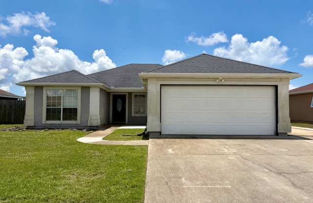 Beautiful 3/2 located at 5424 Nicole Blvd! photos photos