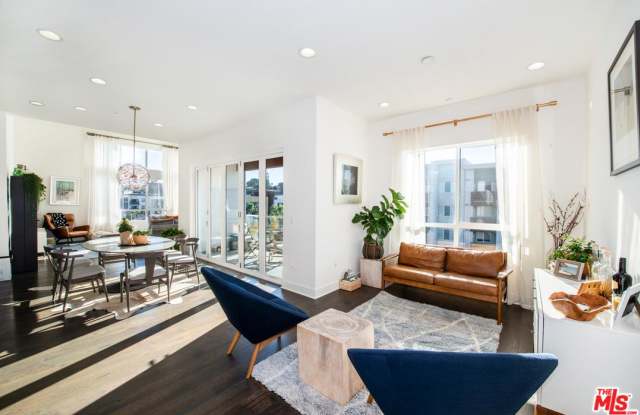 12690 SANDHILL Lane - 12690 Sandhill Ln, Los Angeles, CA 90094