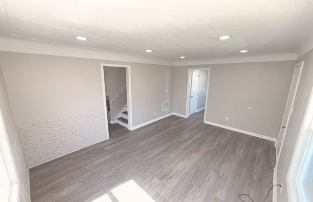 22079 Rausch Ave - 22079 Rausch Avenue, Eastpointe, MI 48021