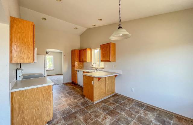 6721 135th Street East Gallery 2