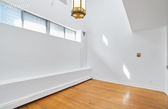 120 4th Place Gallery 2