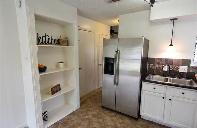 1007 Mack Place Gallery 4