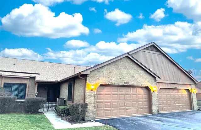 2183 LONDON BRIDGE Drive - 2183 London Bridge Drive, Rochester Hills, MI 48307