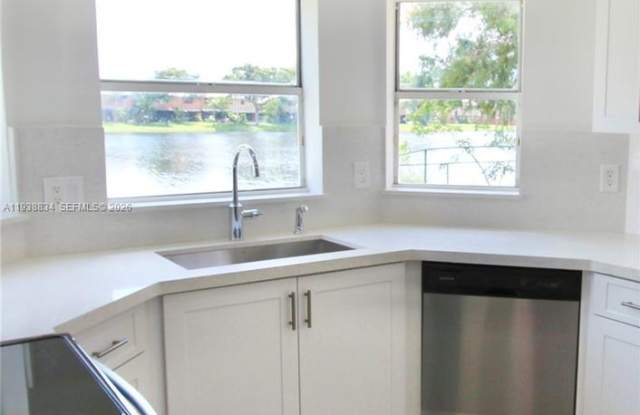 239 NW 107th Avenue, Pembroke Pines, FL 33026 photos photos