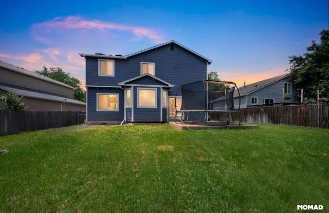 Spacious 4BR House in Broomfield Gallery 3