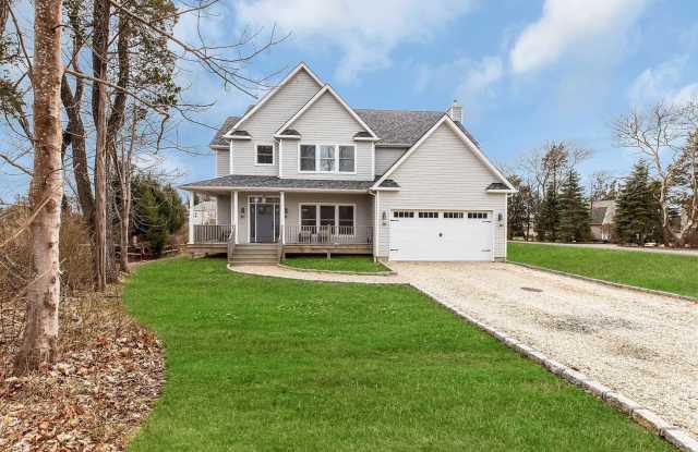 405 Cedar Point Dr.W Gallery 3