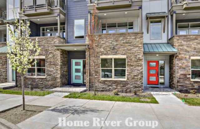 469 E Trackstand Ln - 469 E Trackstand Ln, Garden City, ID 83714