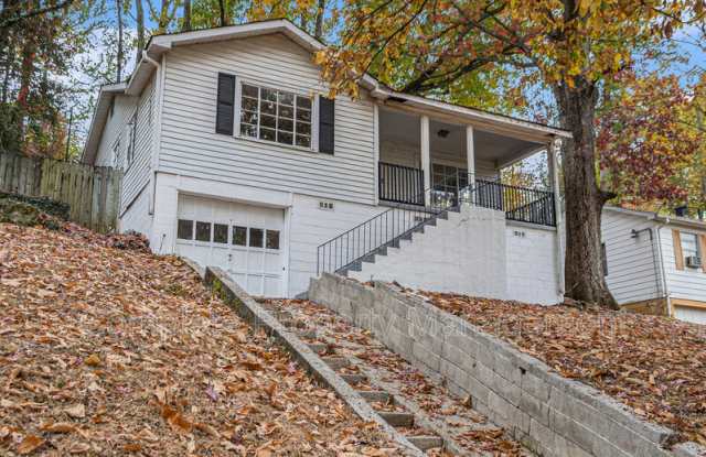 836 Vanderbilt Street photos photos