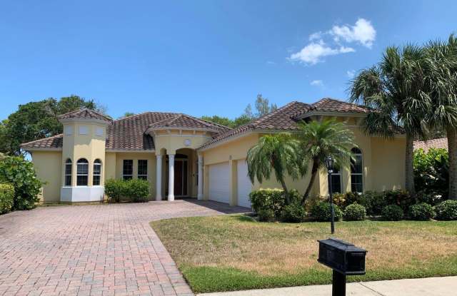 808 Aquarina Boulevard photos photos