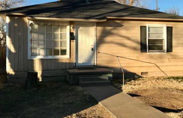 2 Bedroom, 1 Bathroom Home in North Amarillo! photos photos