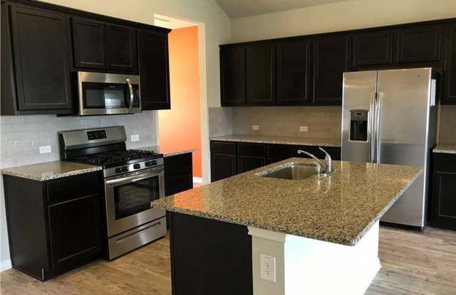 4 Bed /  2.5 Bath Home in Quiet East Round Rock Neighborhood Gallery 4