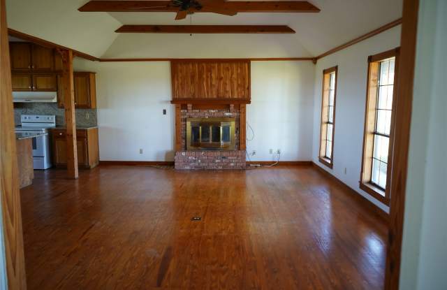 12797 FM 1385 Gallery 4