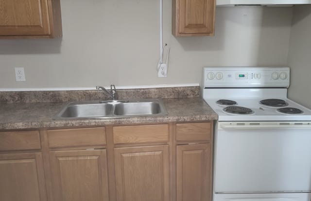 125 E Locust St. photos photos