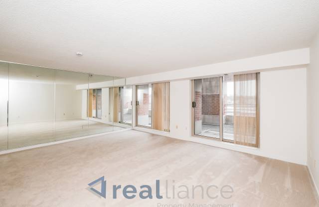 1275 25th St NW Gallery 4