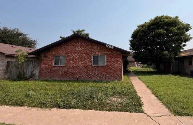 2417 Tamarack Avenue - C Gallery 1