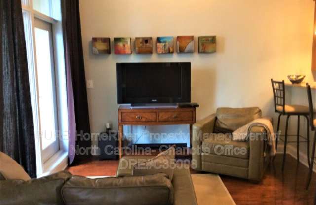 230 S Tryon St Unit 703 Gallery 1