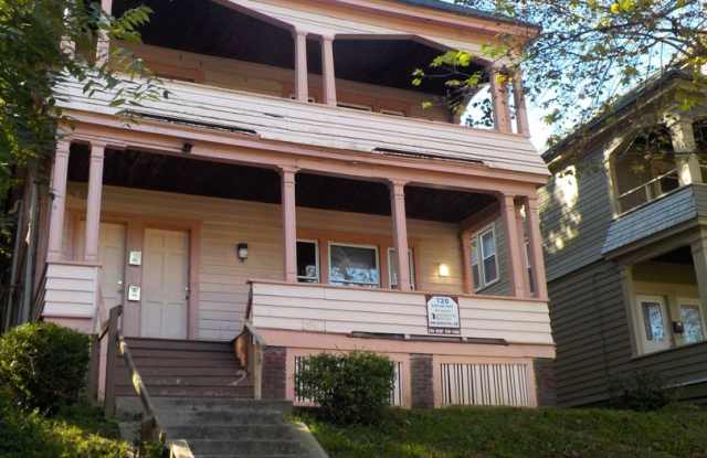 720 Euclid Ave - Available 7/1/26 - 3 Bedroom Apartment Close To Campus - 720 Euclid Avenue, Syracuse, NY 13210