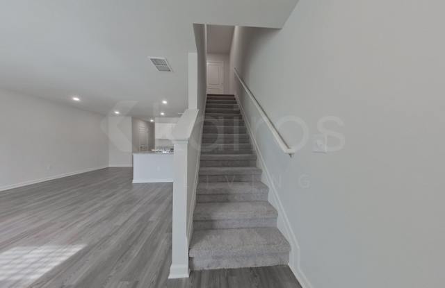 444 Hawthorn Trail Gallery 3