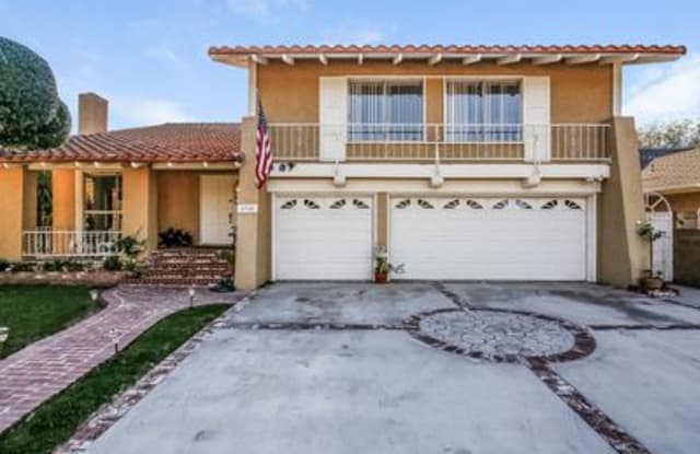 2538 N Forest Ave - 2538 North Forest Avenue, Santa Ana, CA 92706